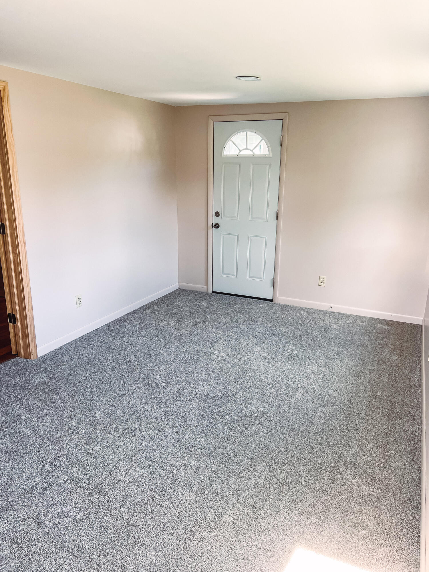 558 N Mckenzie Street N