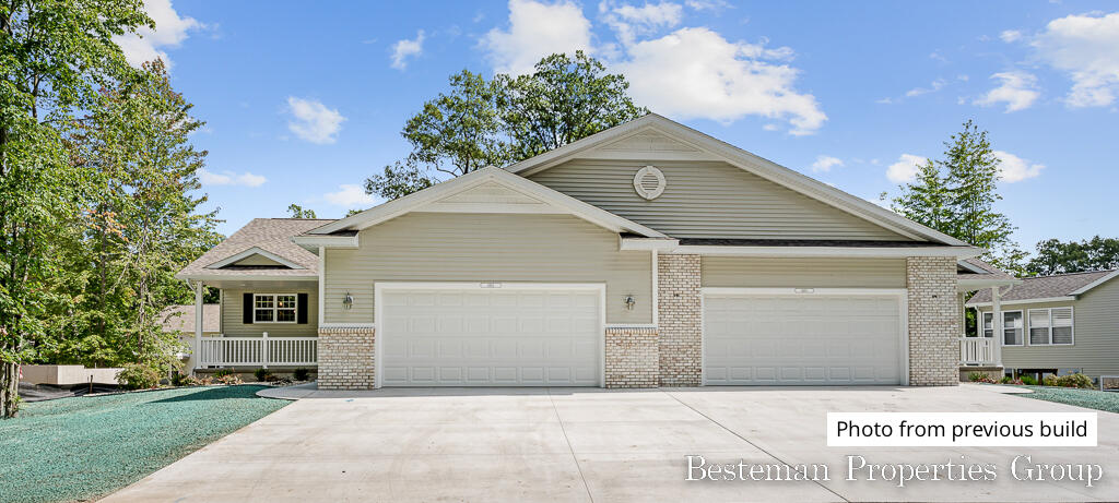 1519 E Addison Way