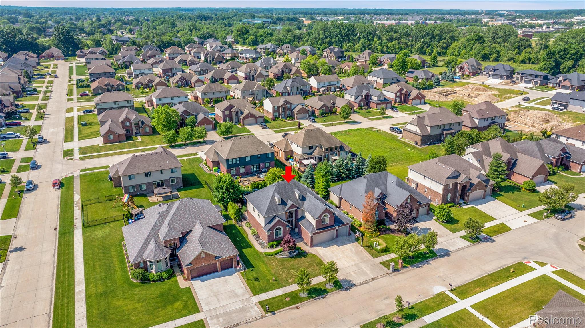 Macomb Township, Michigan 48044, United States, 4 Bedrooms Bedrooms, ,3 BathroomsBathrooms,Residential,Active,162901