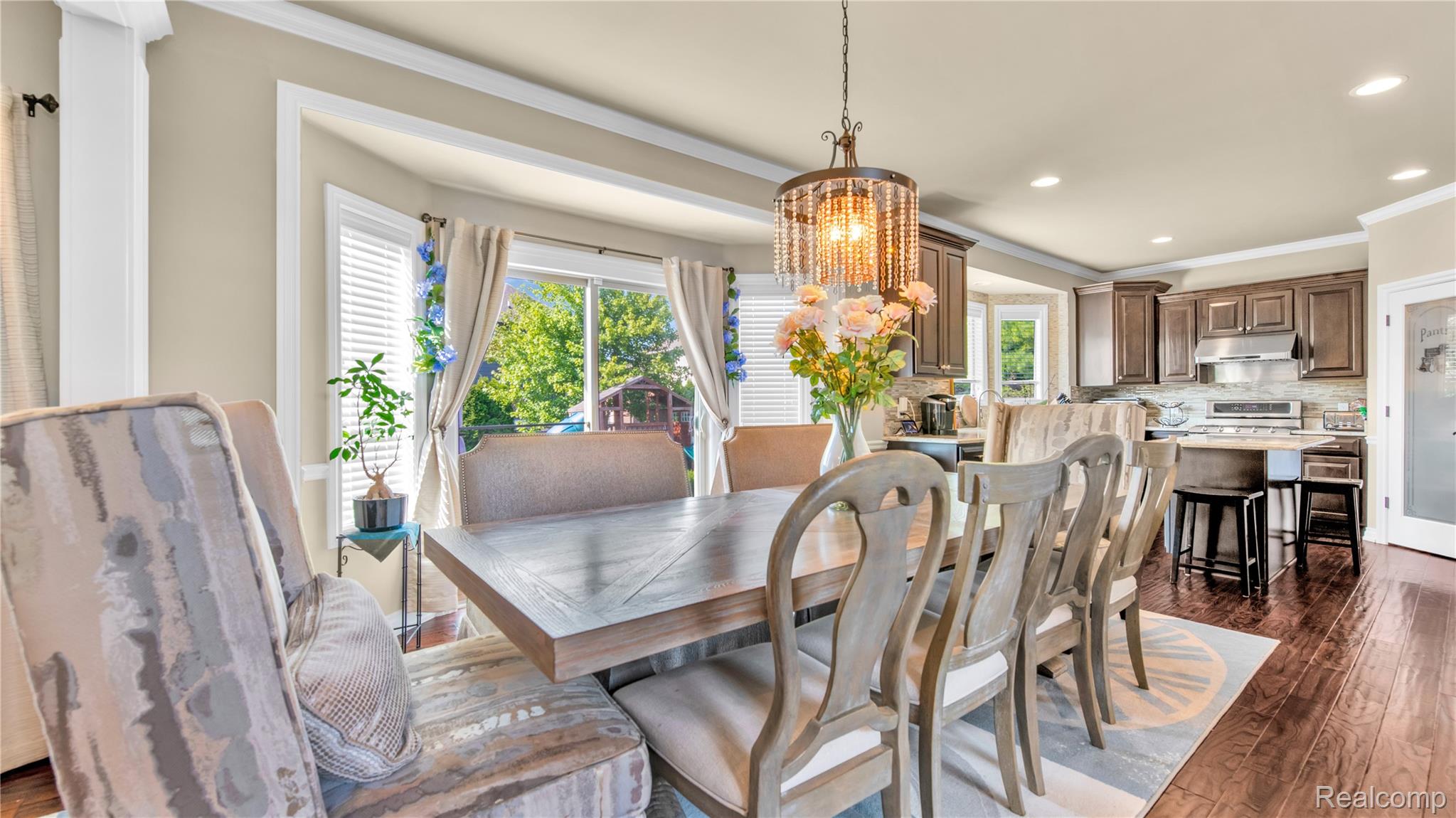 Macomb Township, Michigan 48044, United States, 4 Bedrooms Bedrooms, ,3 BathroomsBathrooms,Residential,Active,162901