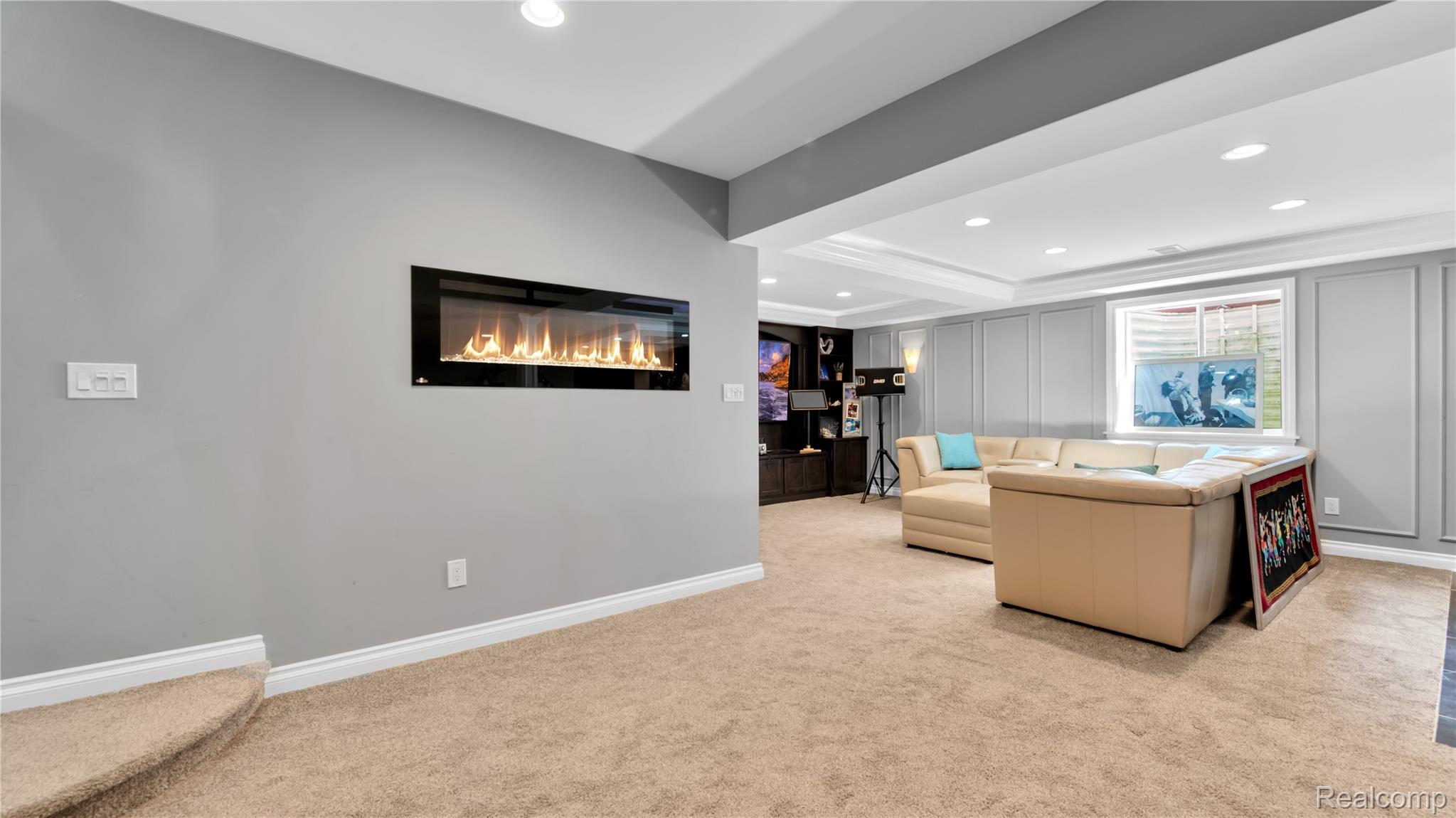 Macomb Township, Michigan 48044, United States, 4 Bedrooms Bedrooms, ,3 BathroomsBathrooms,Residential,Active,162901