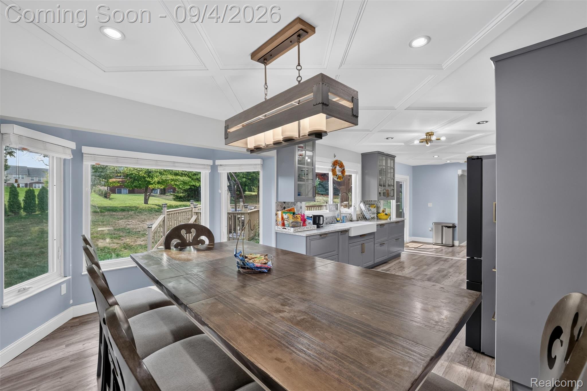 37967 W Meadowhill Drive