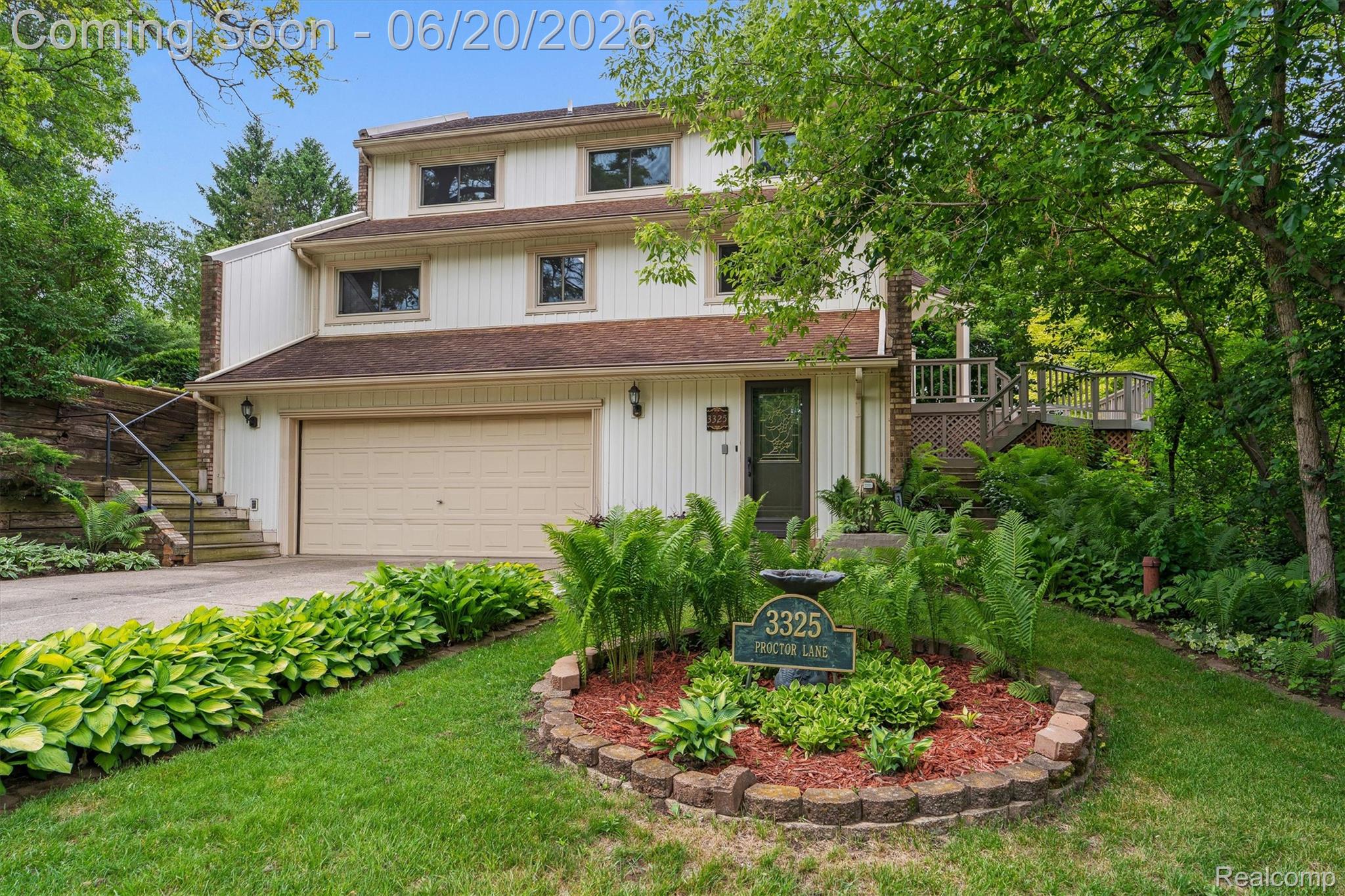 3325 Proctor Lane