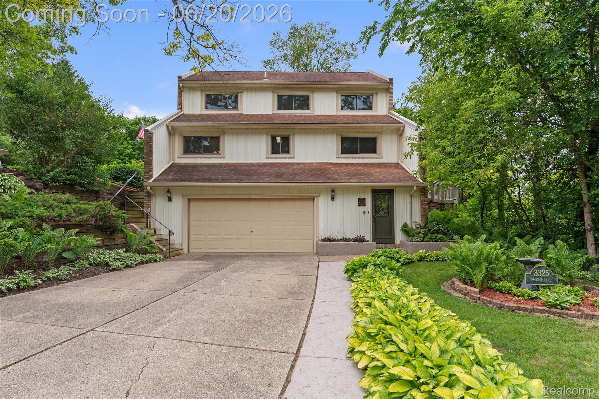 3325 Proctor Lane