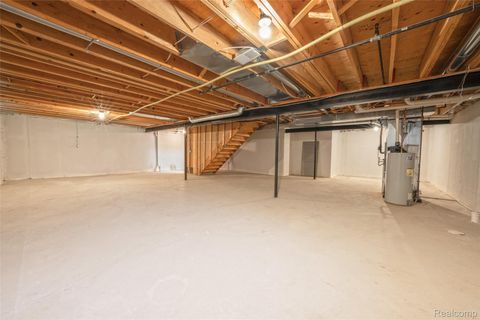 Tiny photo for 45467 Coachfort Drive, Macomb Township, MI 48044 (MLS # 20261021593)