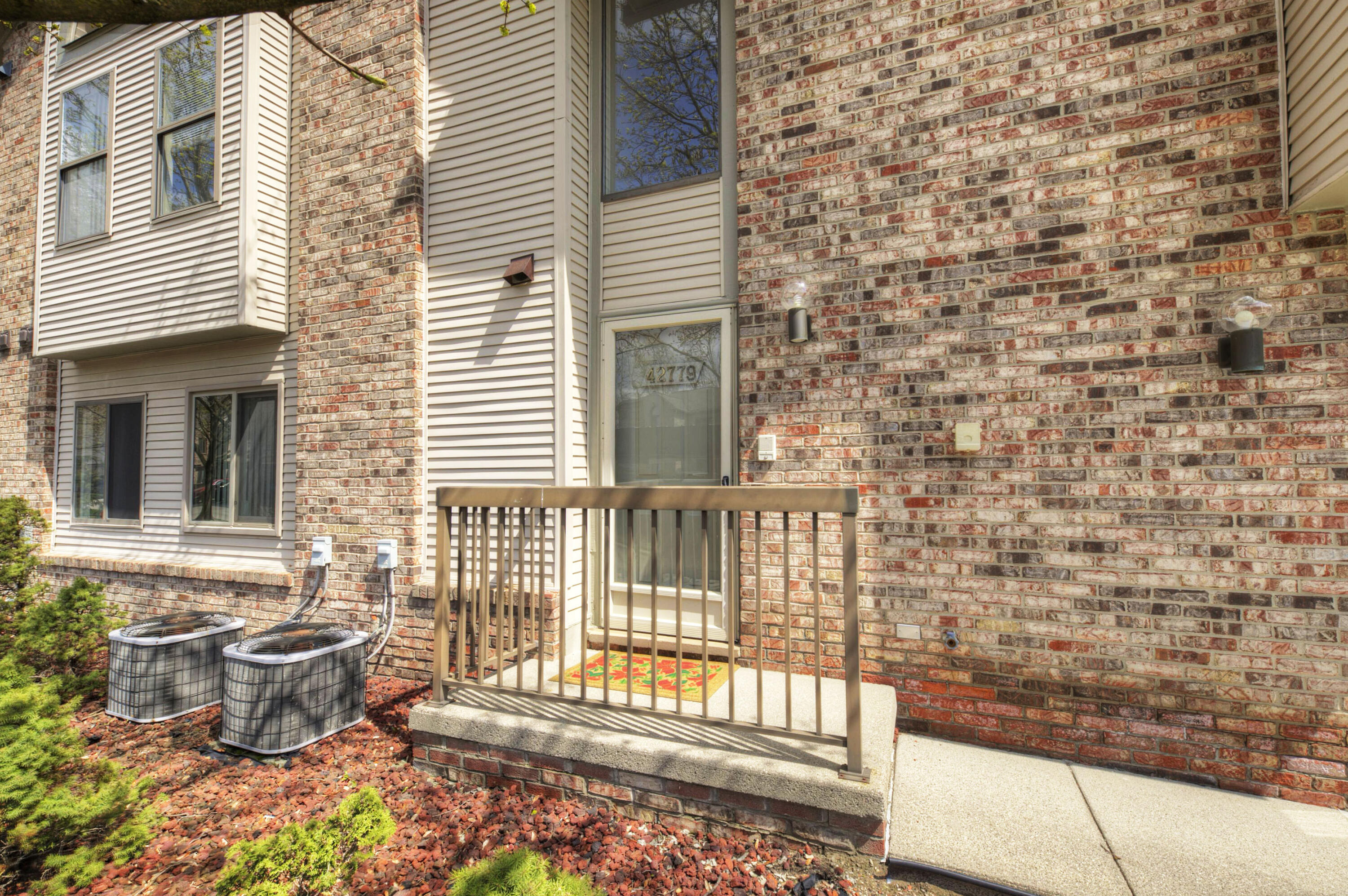 42779 Lilley Pointe Drive