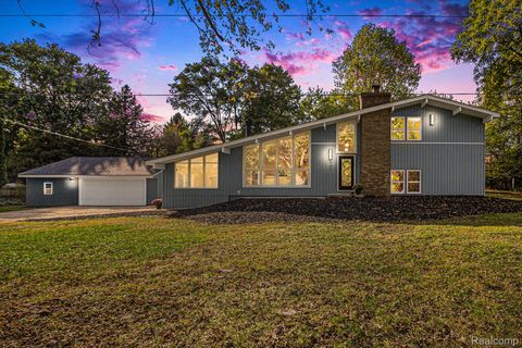 921 N Garner Road Milford Charter Township MI 48380
