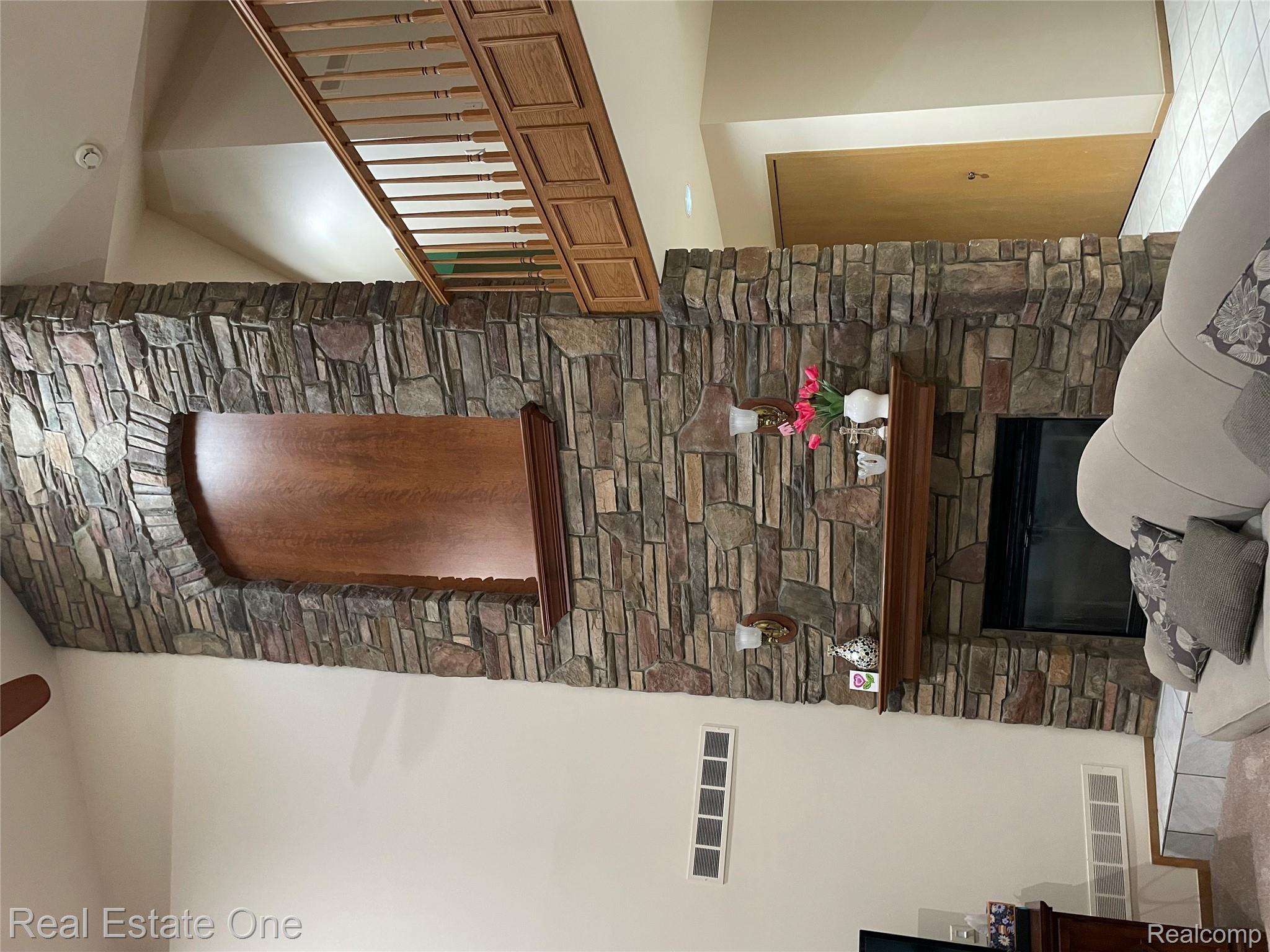 2862 FOXFIRE Drive
