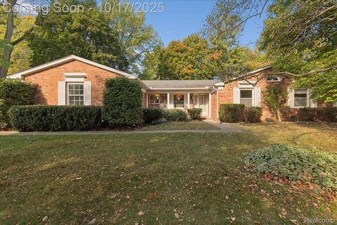 21111 Centerfarm Northville City MI 48167