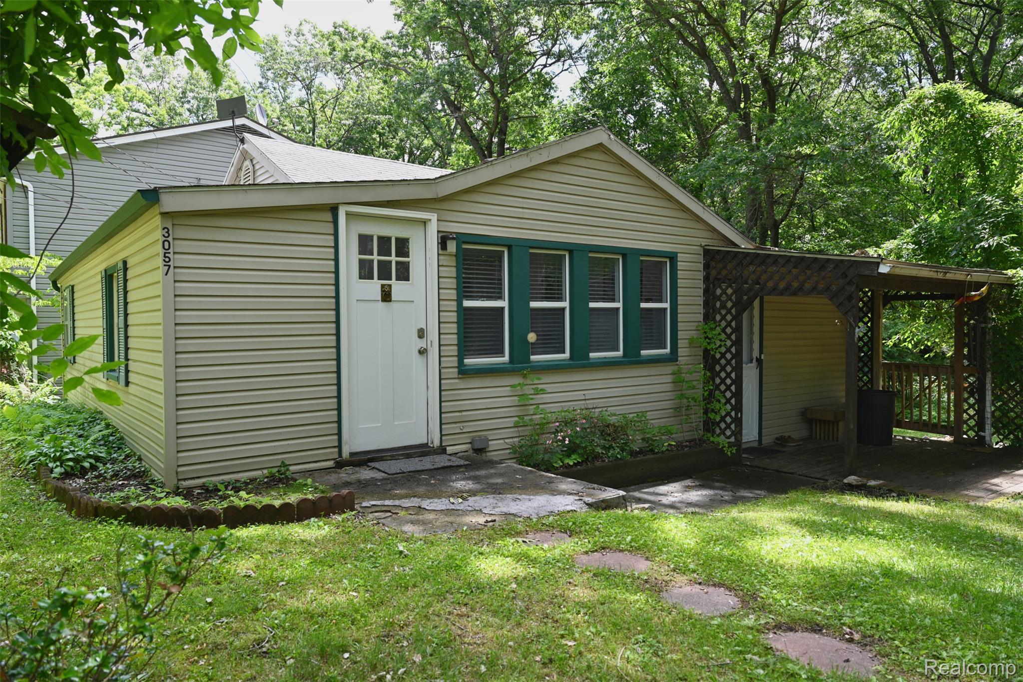 3057 Hillside Drive