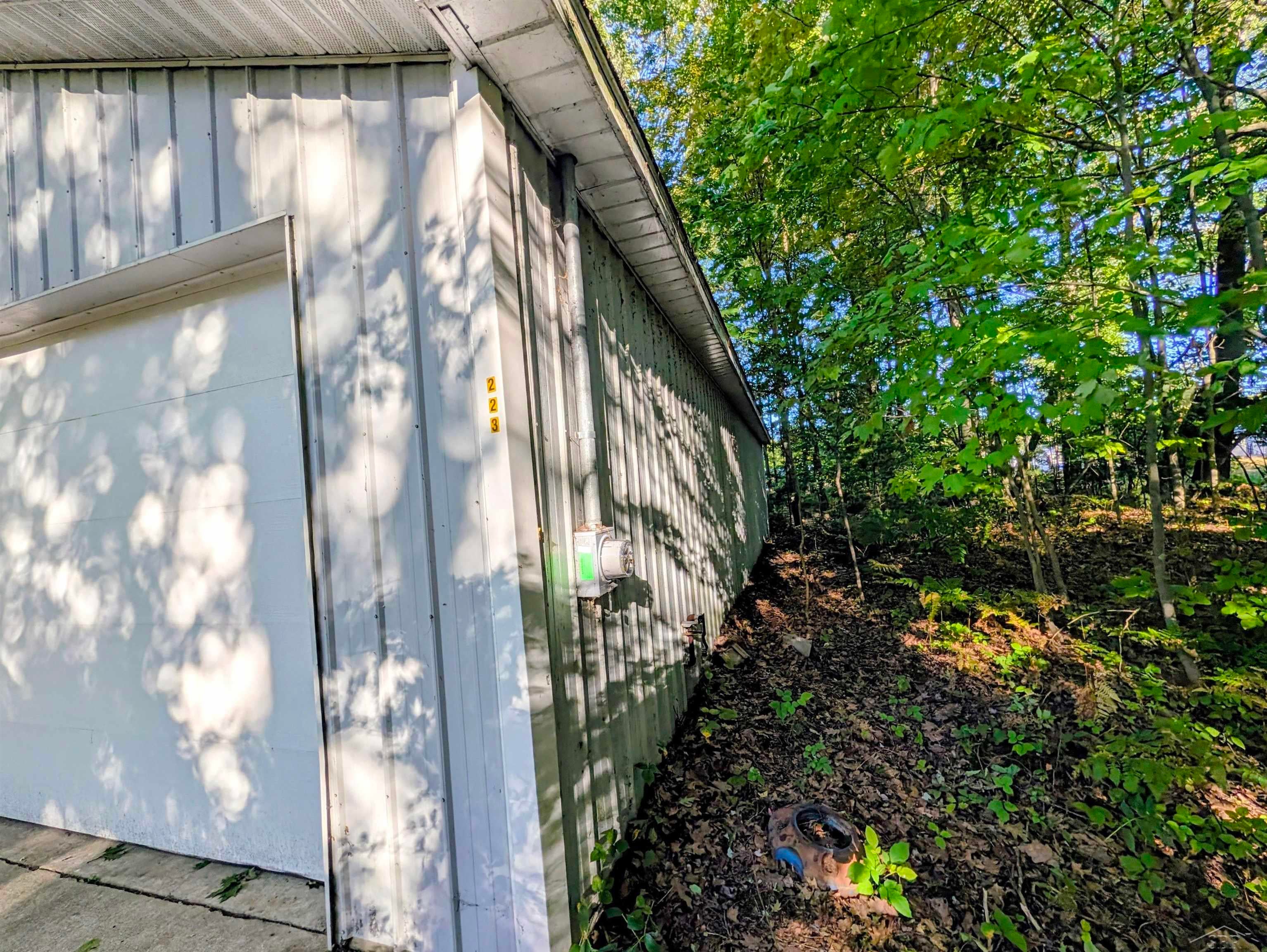 221 & 223 N Huron Road