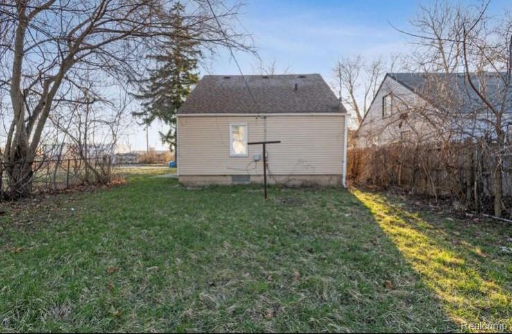 8615 Strathmoor Street