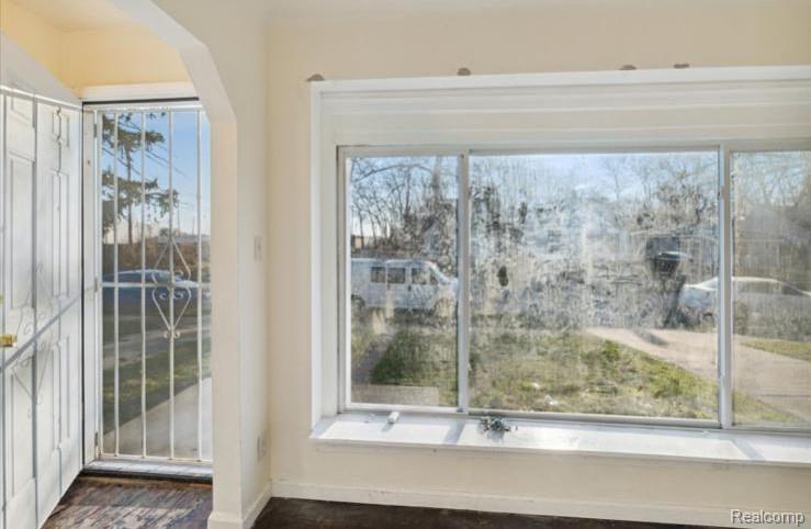 8615 Strathmoor Street