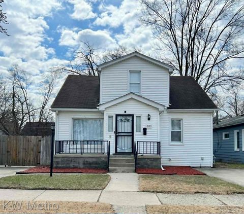 8121 Cloverdale Avenue Royal Oak Charter Township MI 48220