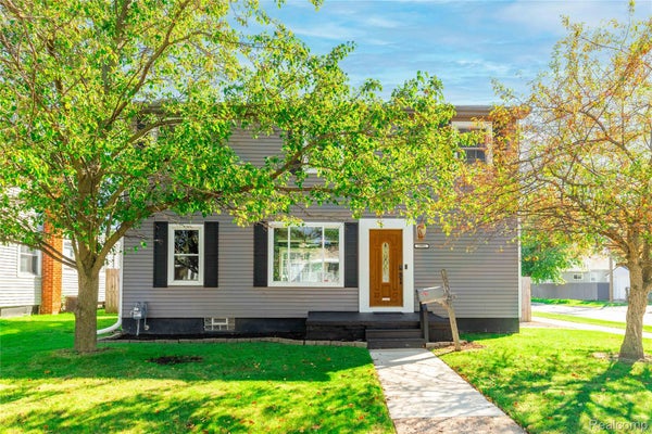 13081 CUNNINGHAM ST, SOUTHGATE, MI 48195 - Image 8dc0a19671ca12e98325ea54a79d1b3d/958475481