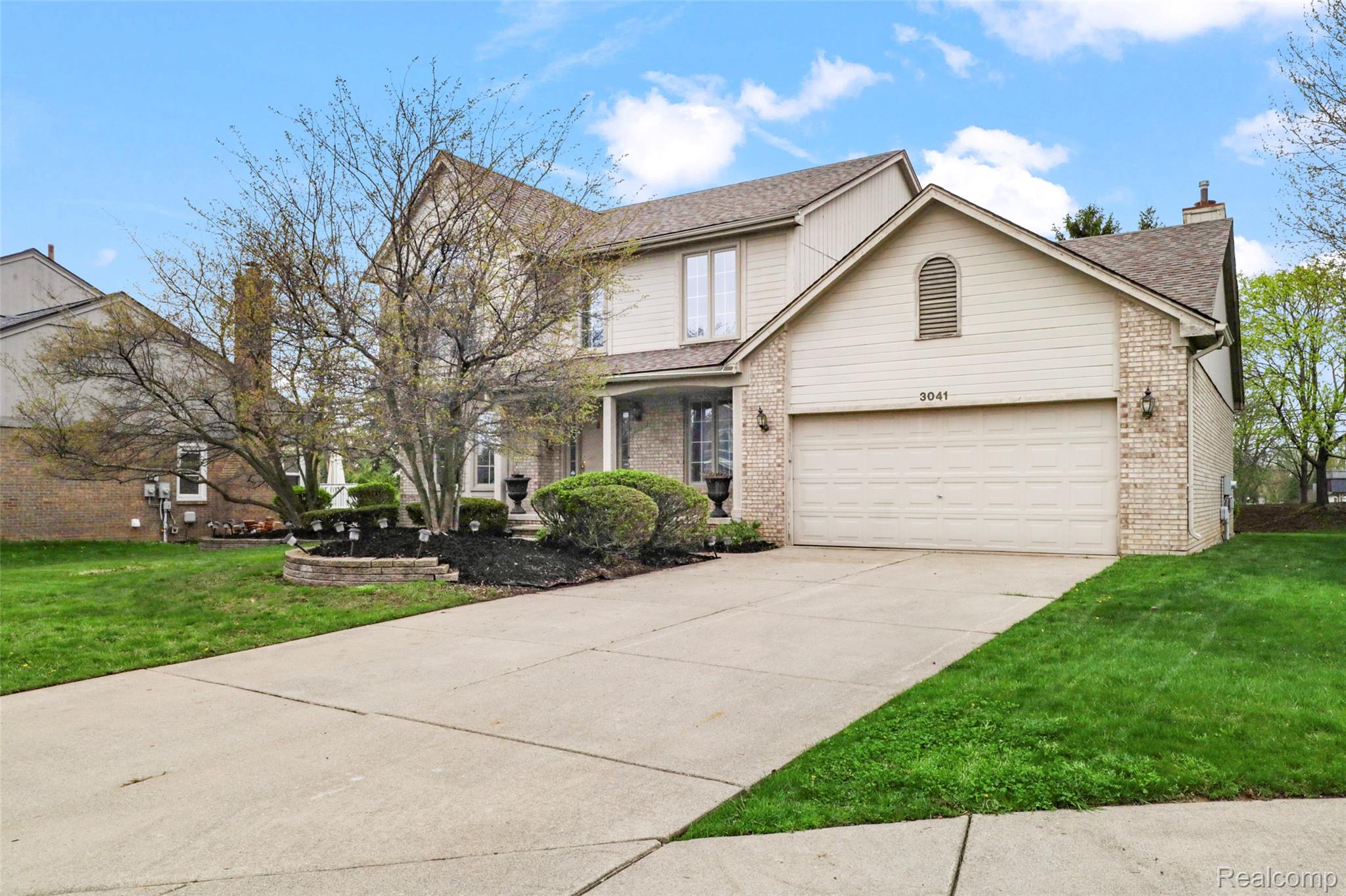 3041 Courtfield Drive