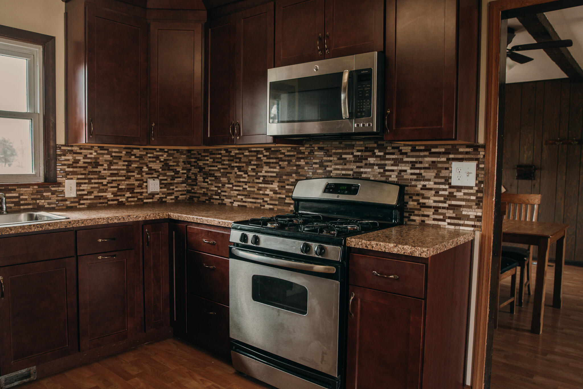 4556 Riverbend Drive SW