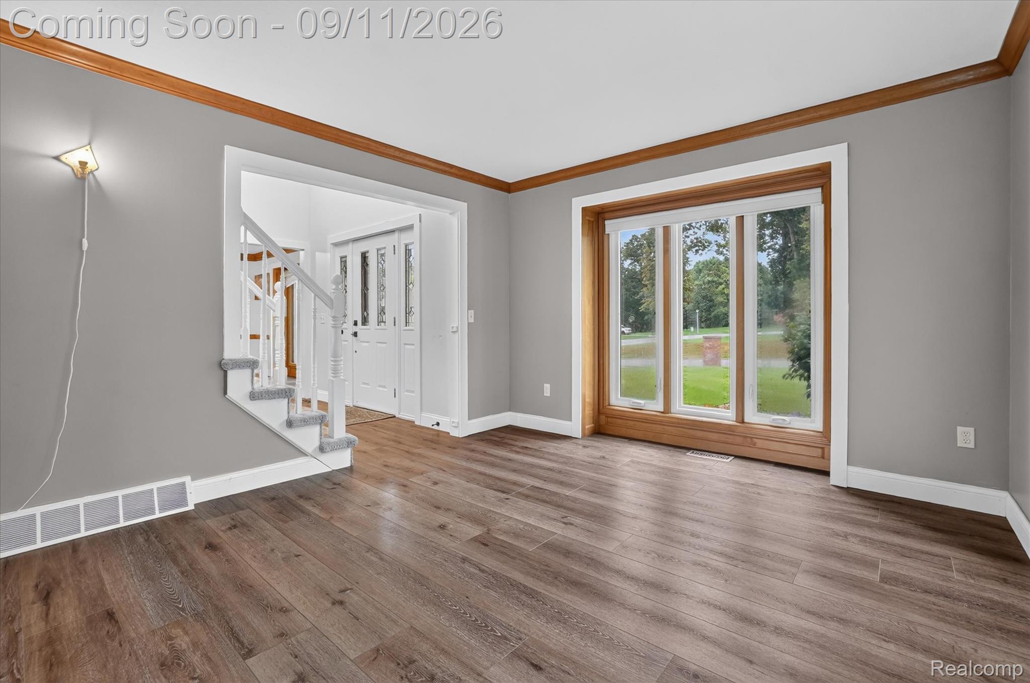 752 Cambridge Circle