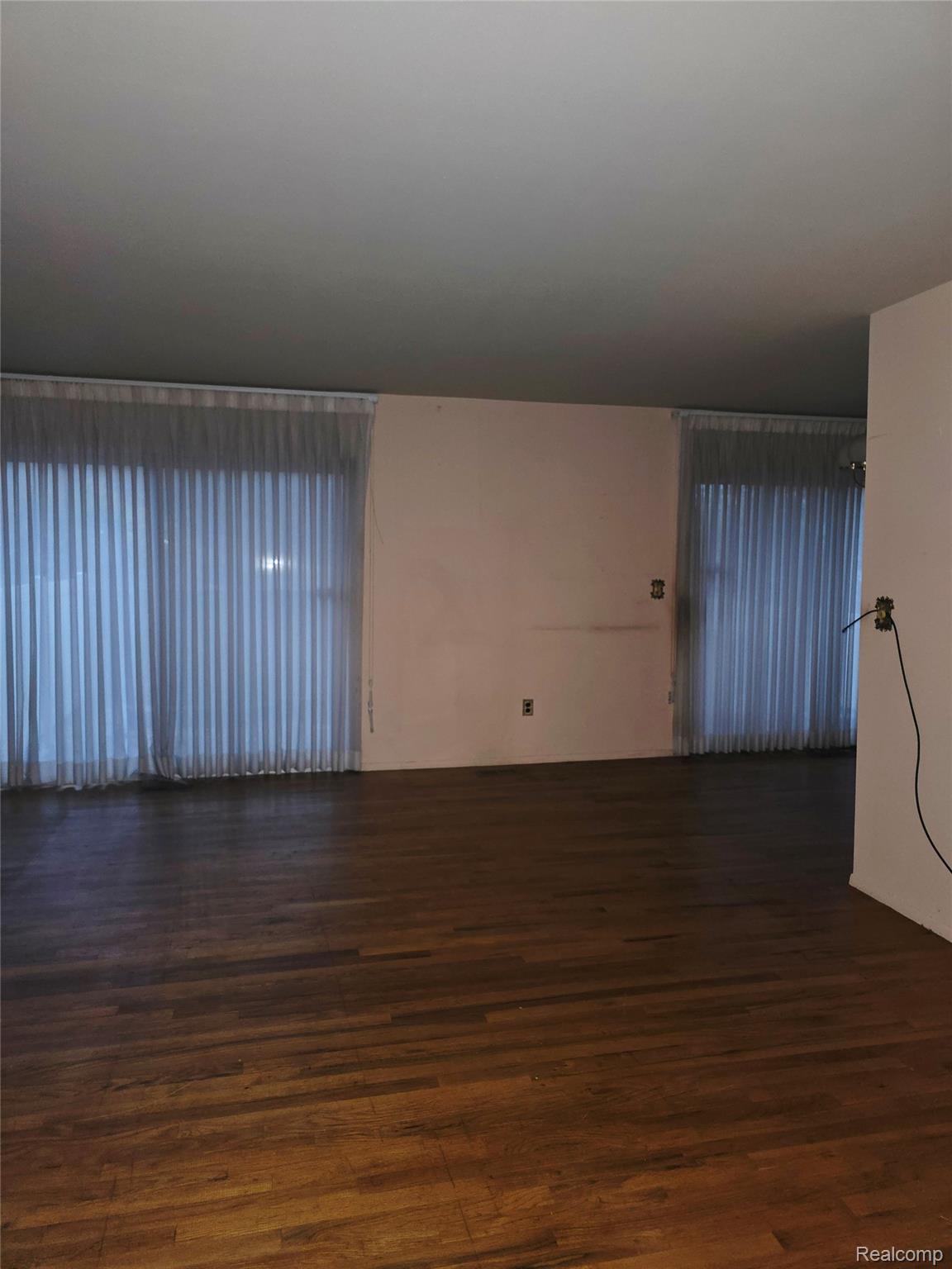 1922 Thornhill Place