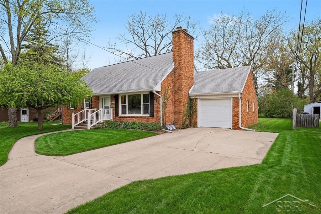305 E Meadowbrook Drive