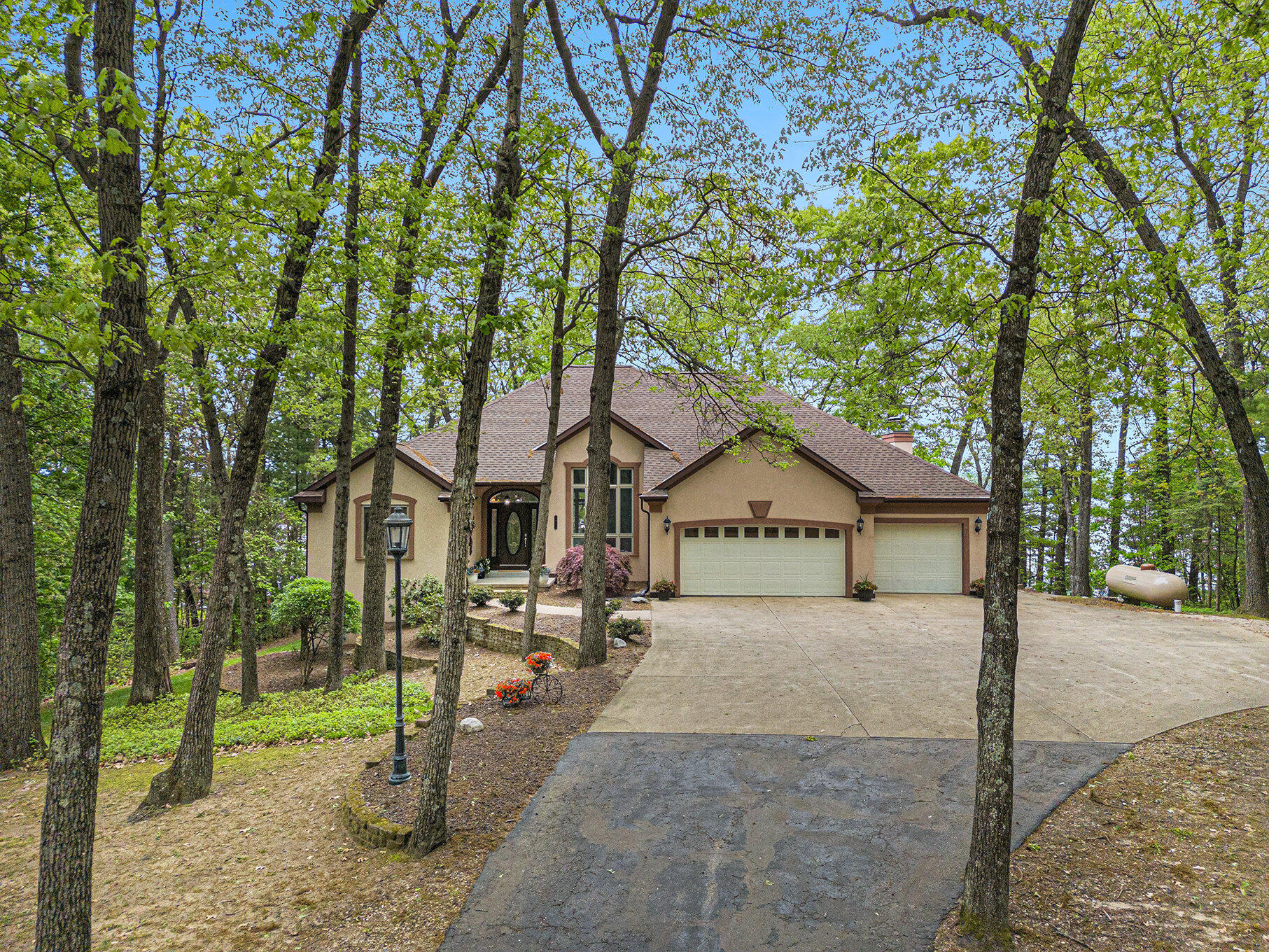 4085 Wildwood Drive