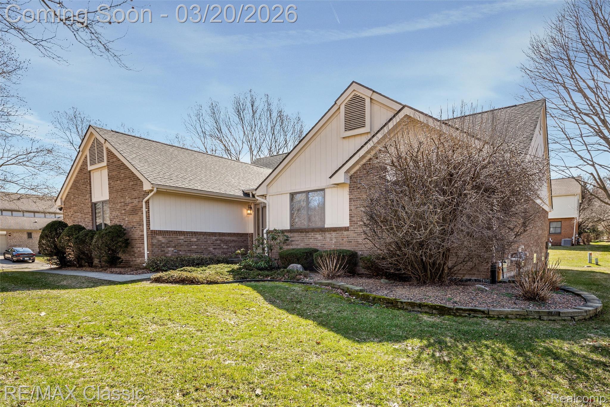 45105 Dunbarton Drive