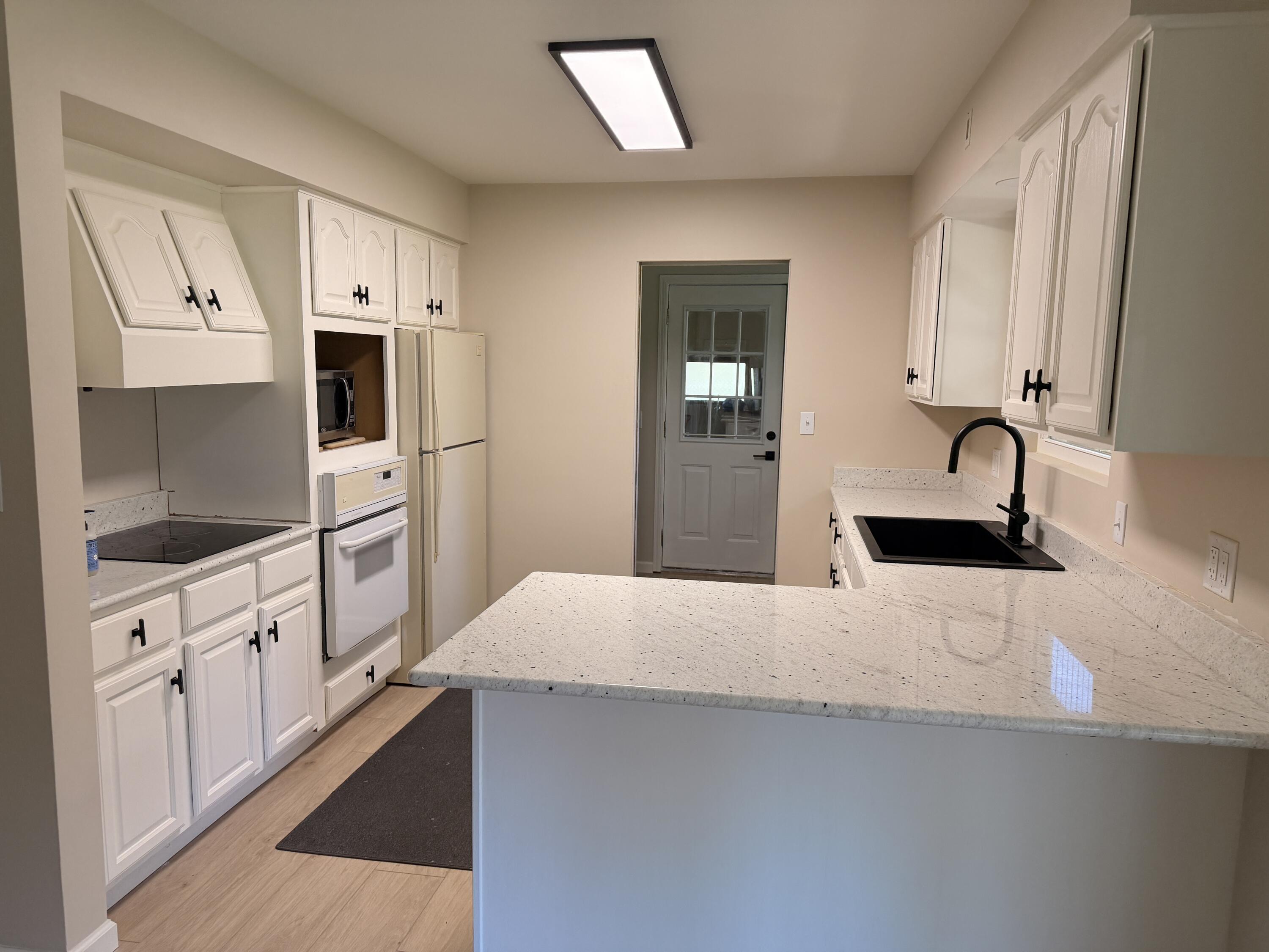 4003 Evergreen Lane