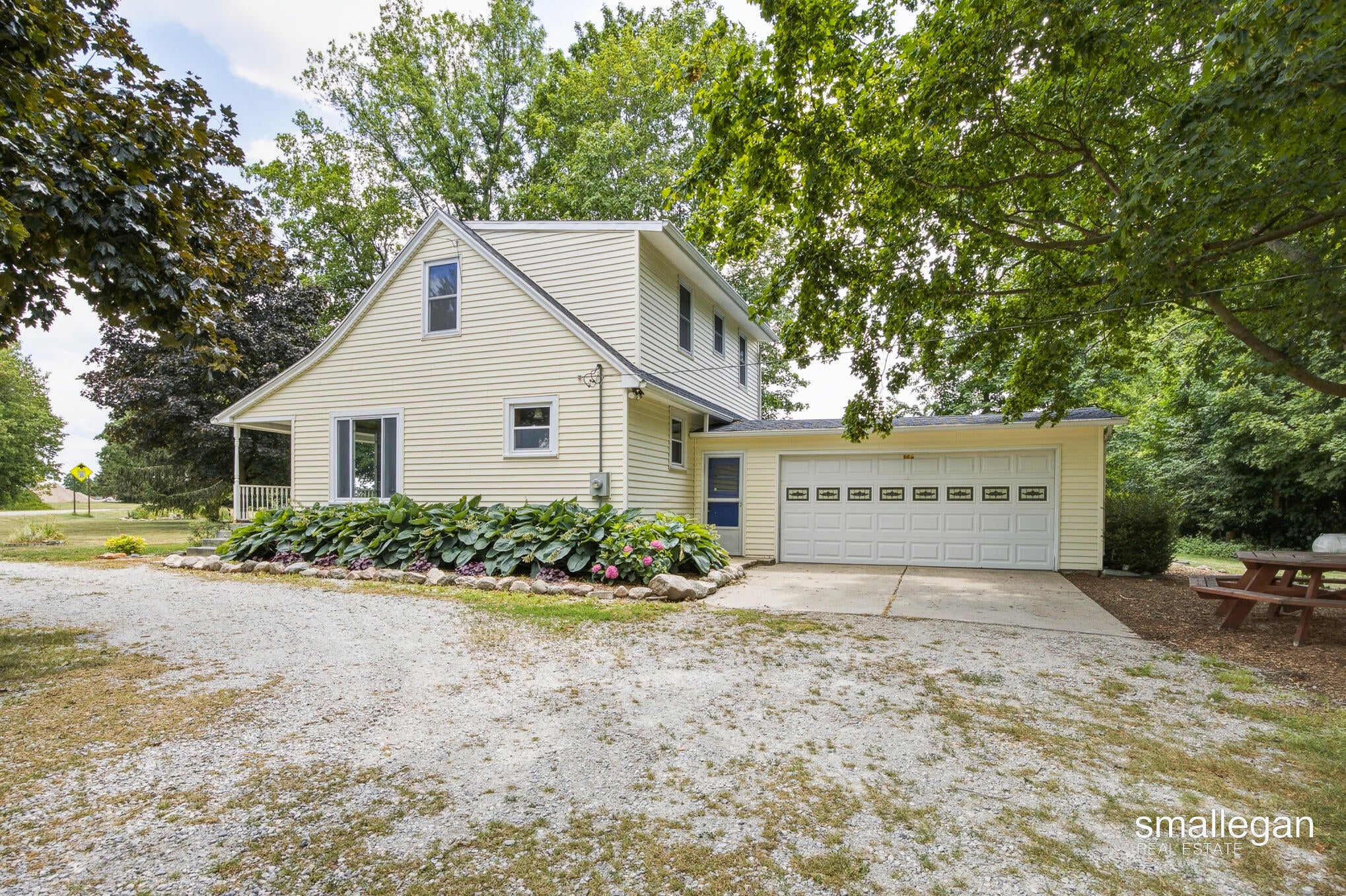4005 Hendershot Avenue NW