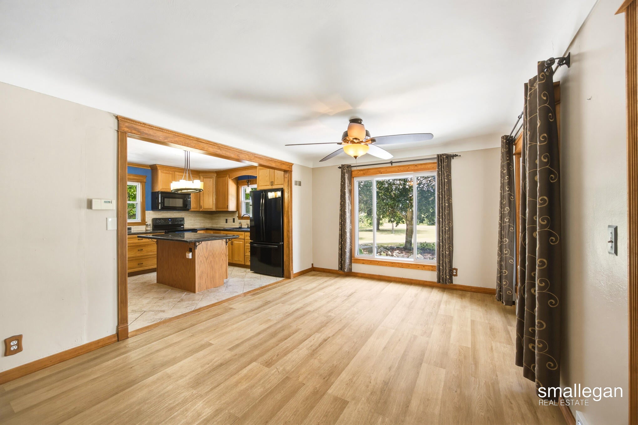 4005 Hendershot Avenue NW