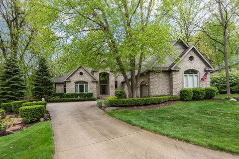 8444 CLIMBING Way Hamburg Township Livingston MI 48169
