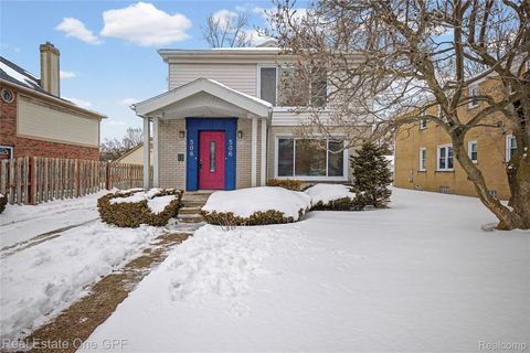 506 W 12 Mile Road Royal Oak Charter Township MI 48073