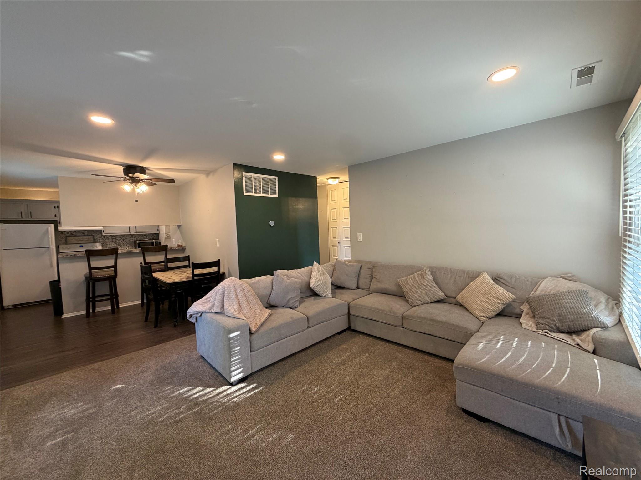 7492 Hampton Drive