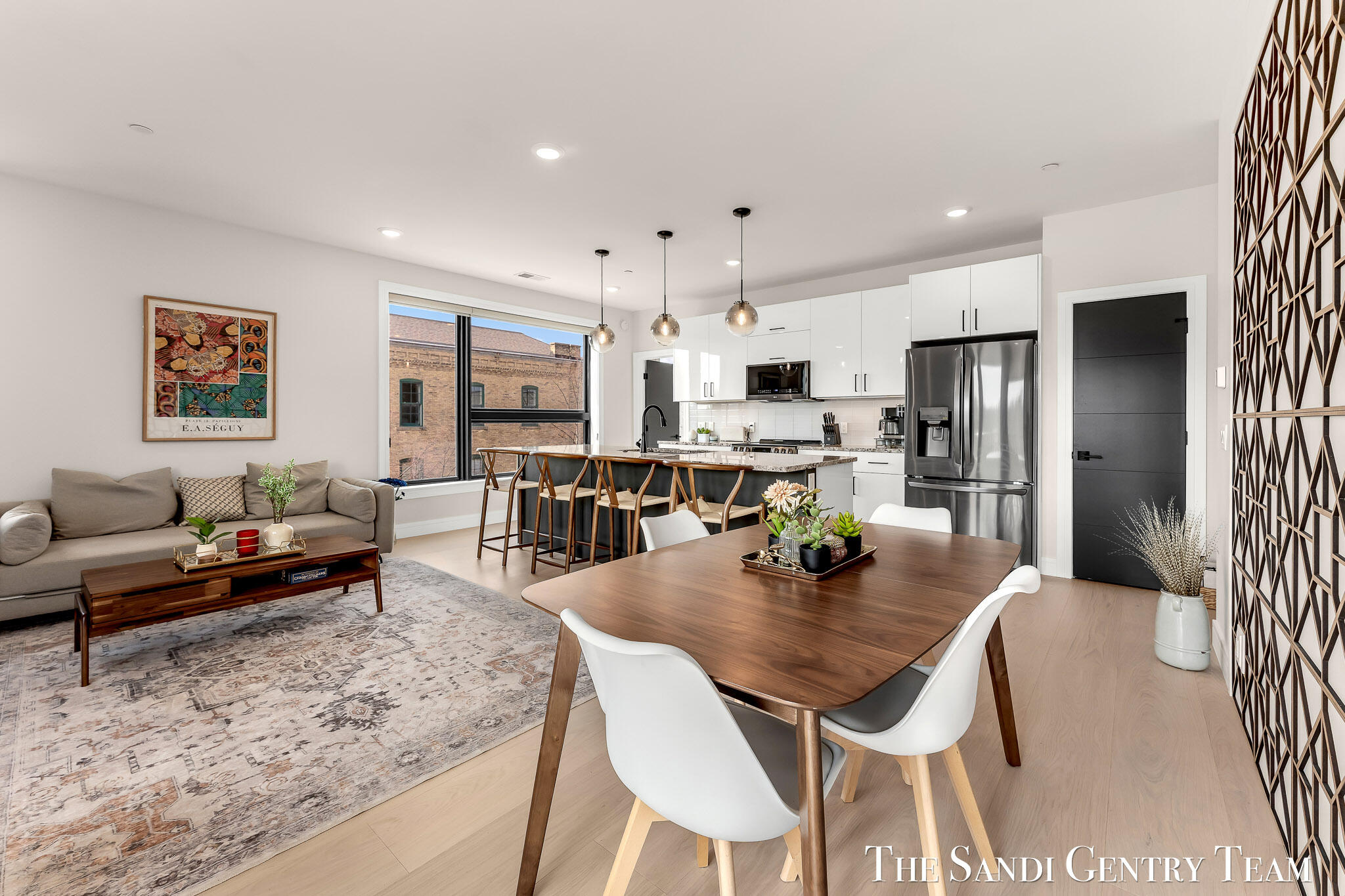 300 Washington Avenue Unit 16