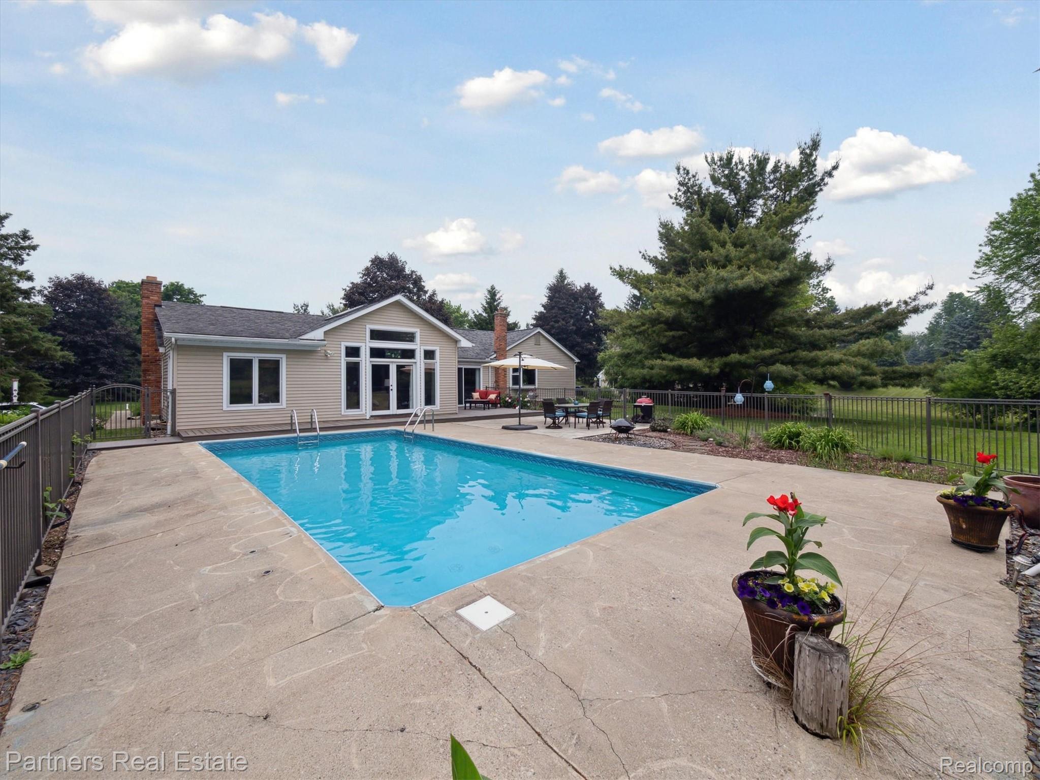 6573 Grand Circle Drive