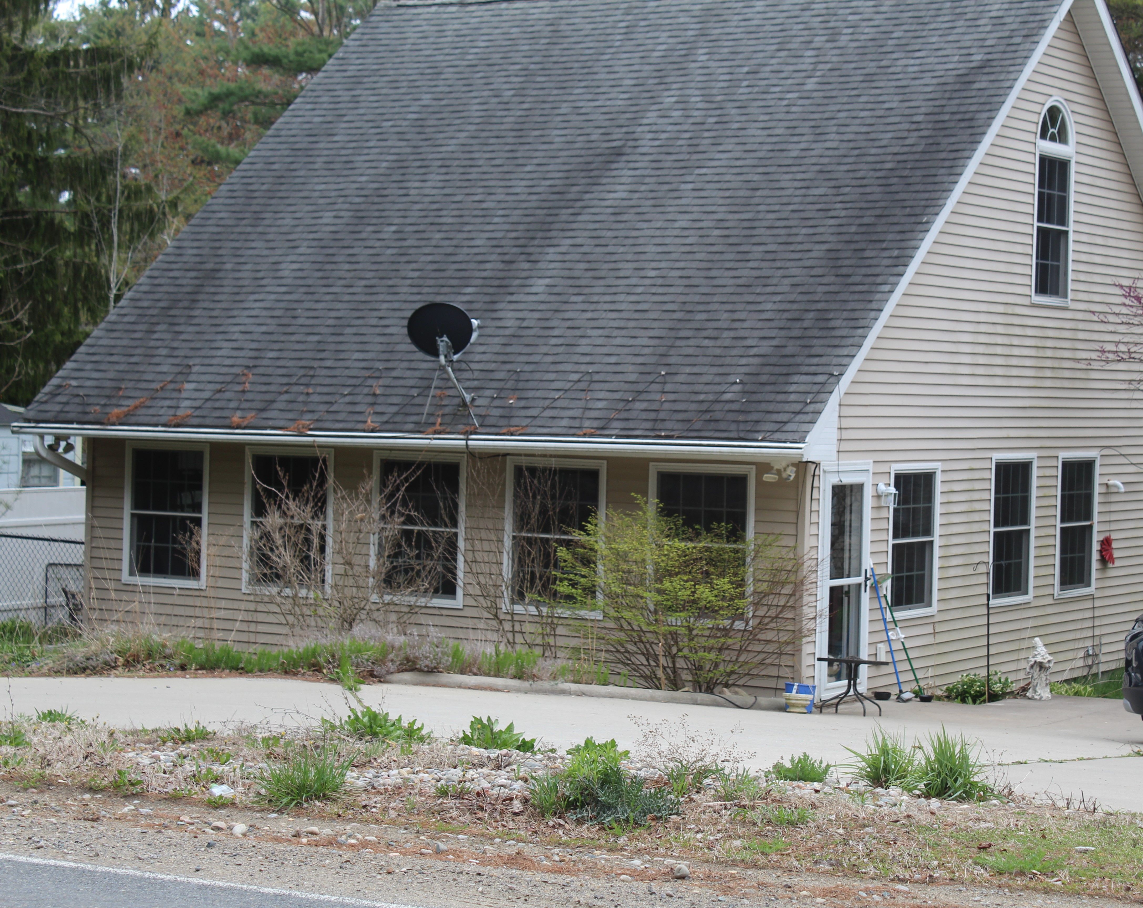 7214 COUNTY FARM Road