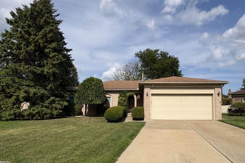 Photo of 48150 Virginia Court, Macomb Township, MI 48044 (MLS # 58050220081)