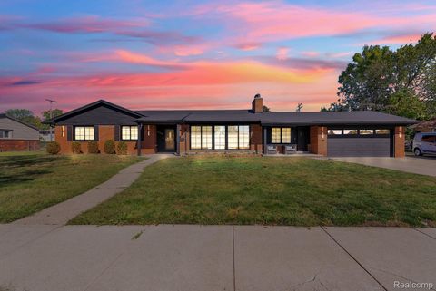 25540 BLOSSINGHAM Drive Dearborn Heights City MI 48125