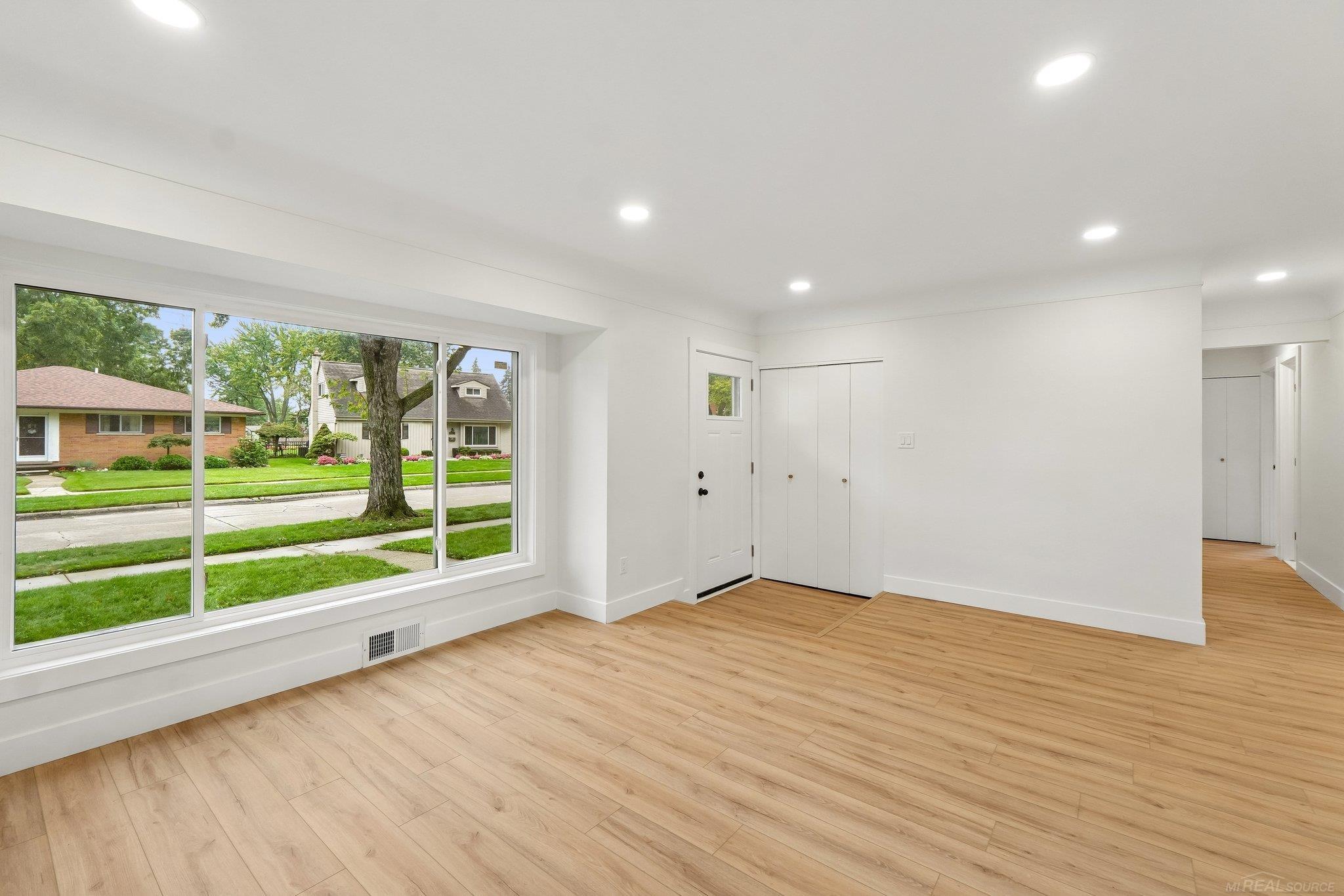 29812 newport Drive