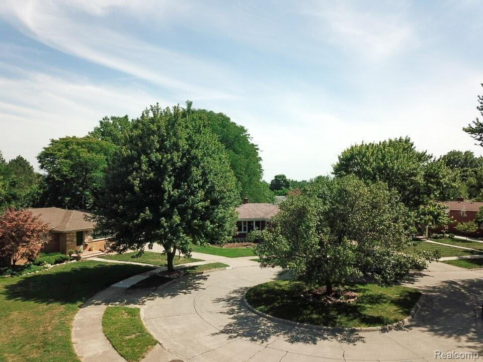 14430 Shadywood Court