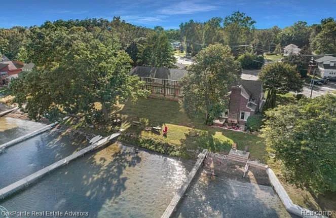 5375 Cooley Lake Road 2