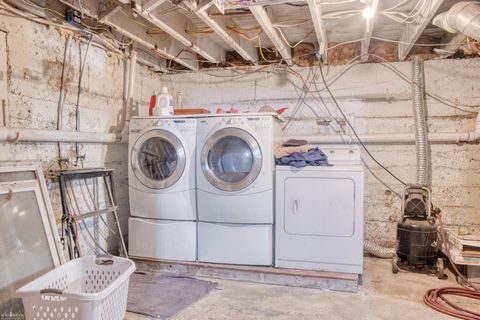 Tiny photo for 102 E Maple Avenue, Bancroft Village, MI 48414 (MLS # 5050203241)