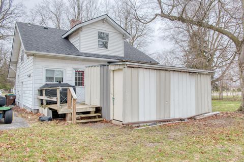 Tiny photo for 102 E Maple Avenue, Bancroft Village, MI 48414 (MLS # 5050203241)