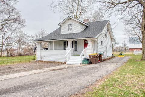 Tiny photo for 102 E Maple Avenue, Bancroft Village, MI 48414 (MLS # 5050203241)
