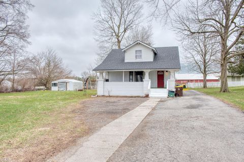 Photo of 102 E Maple Avenue, Bancroft Village, MI 48414 (MLS # 5050203241)
