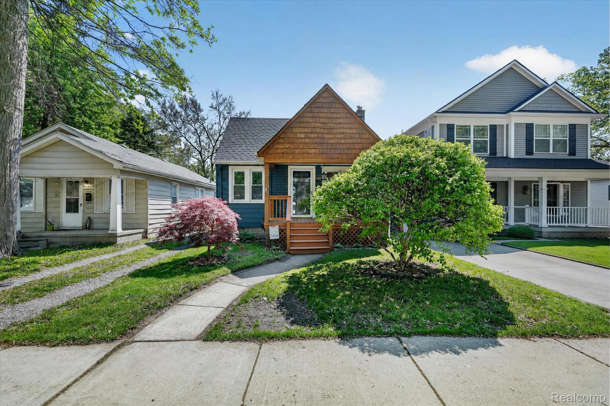 1327 Mohawk Avenue