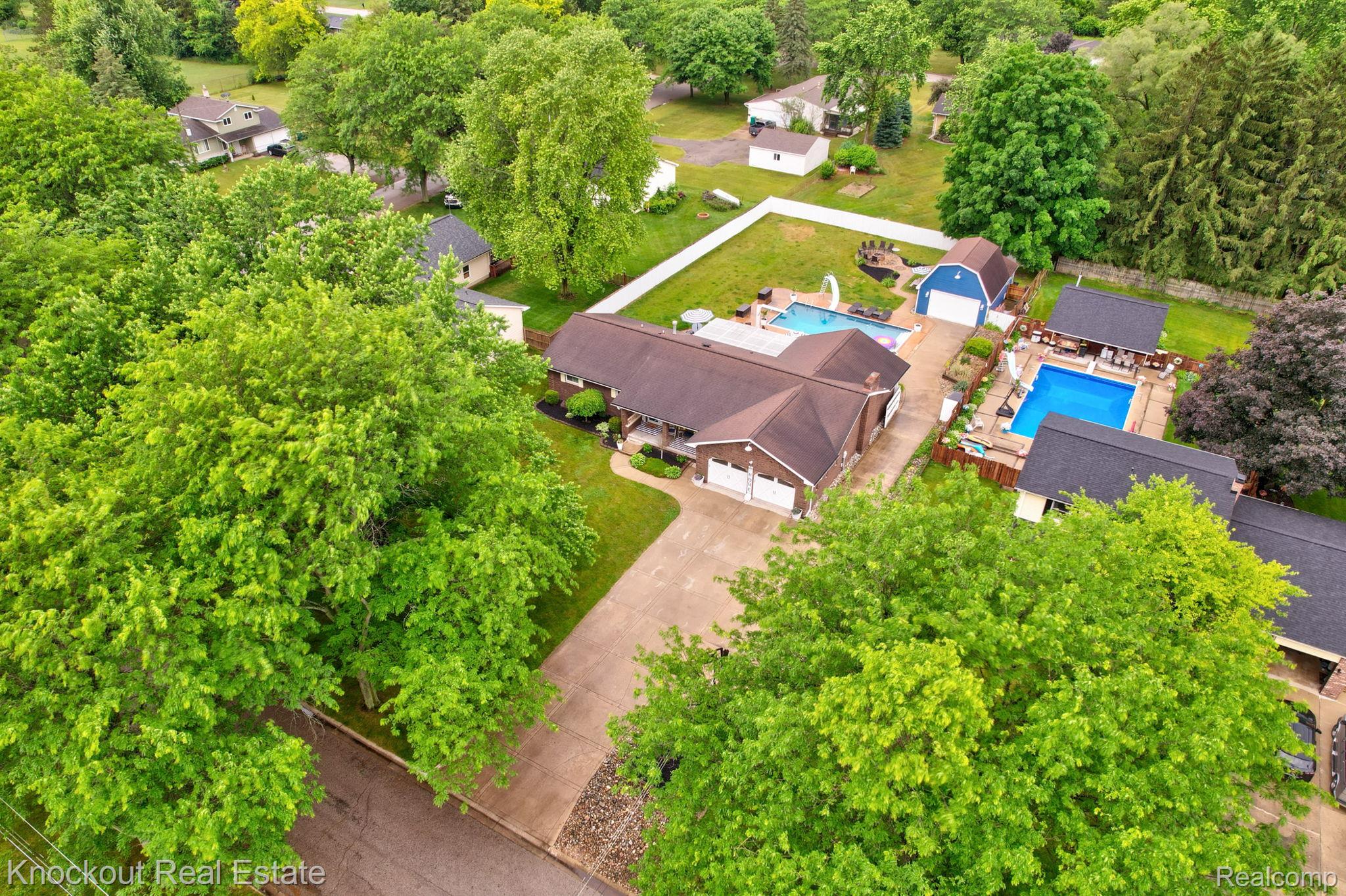 605 Shawnesee