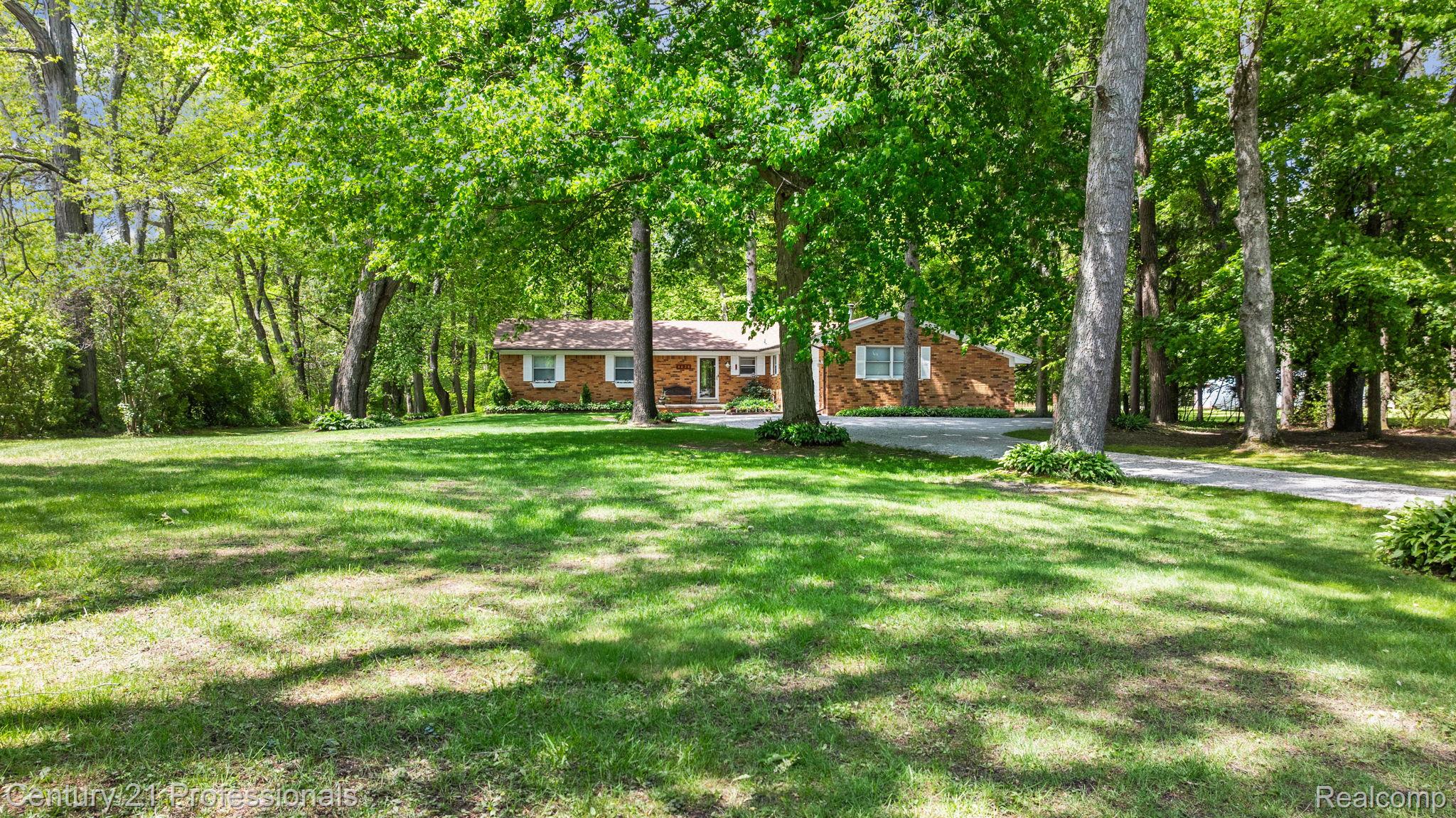 8638 Stone Road