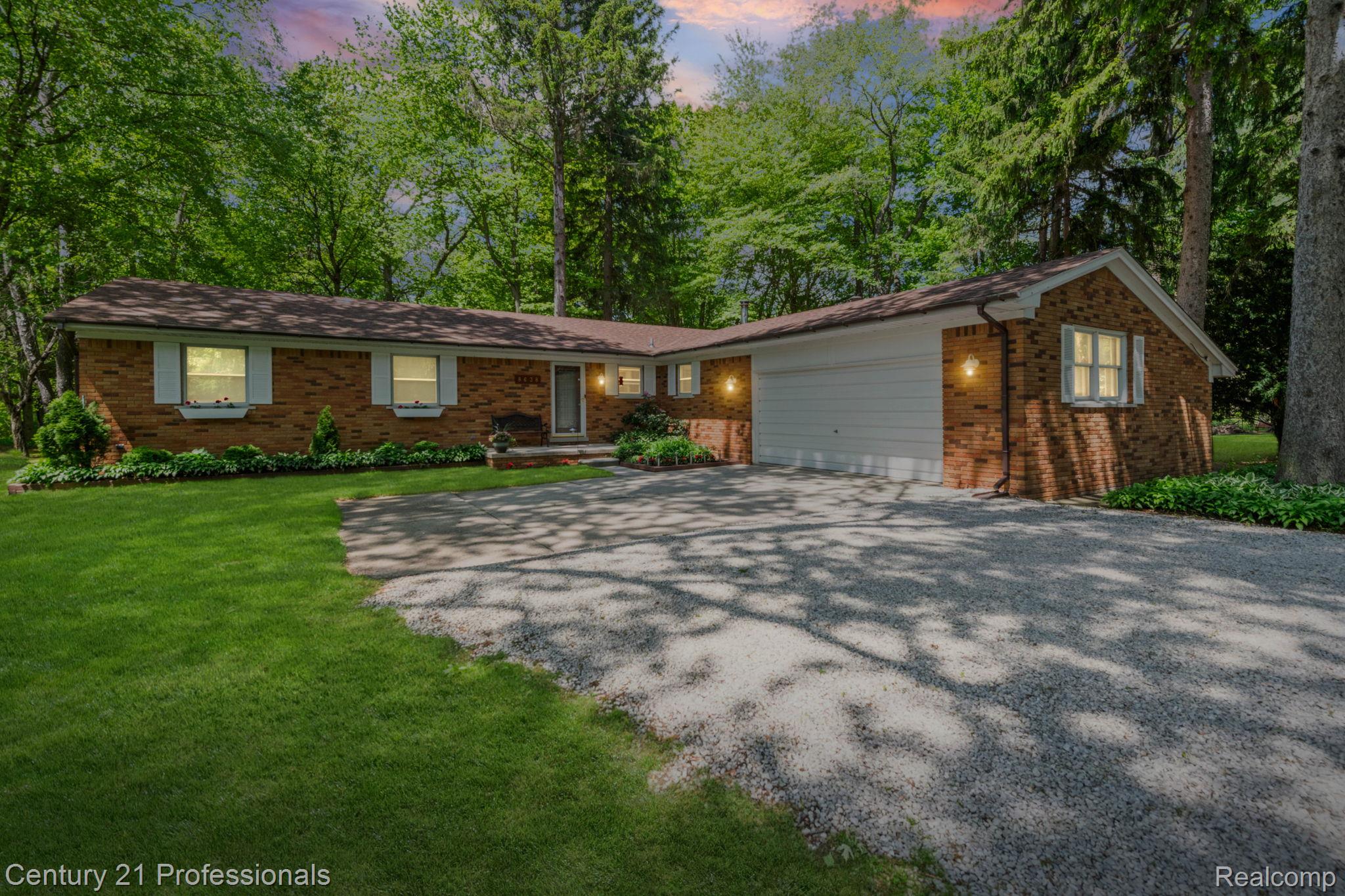 8638 Stone Road