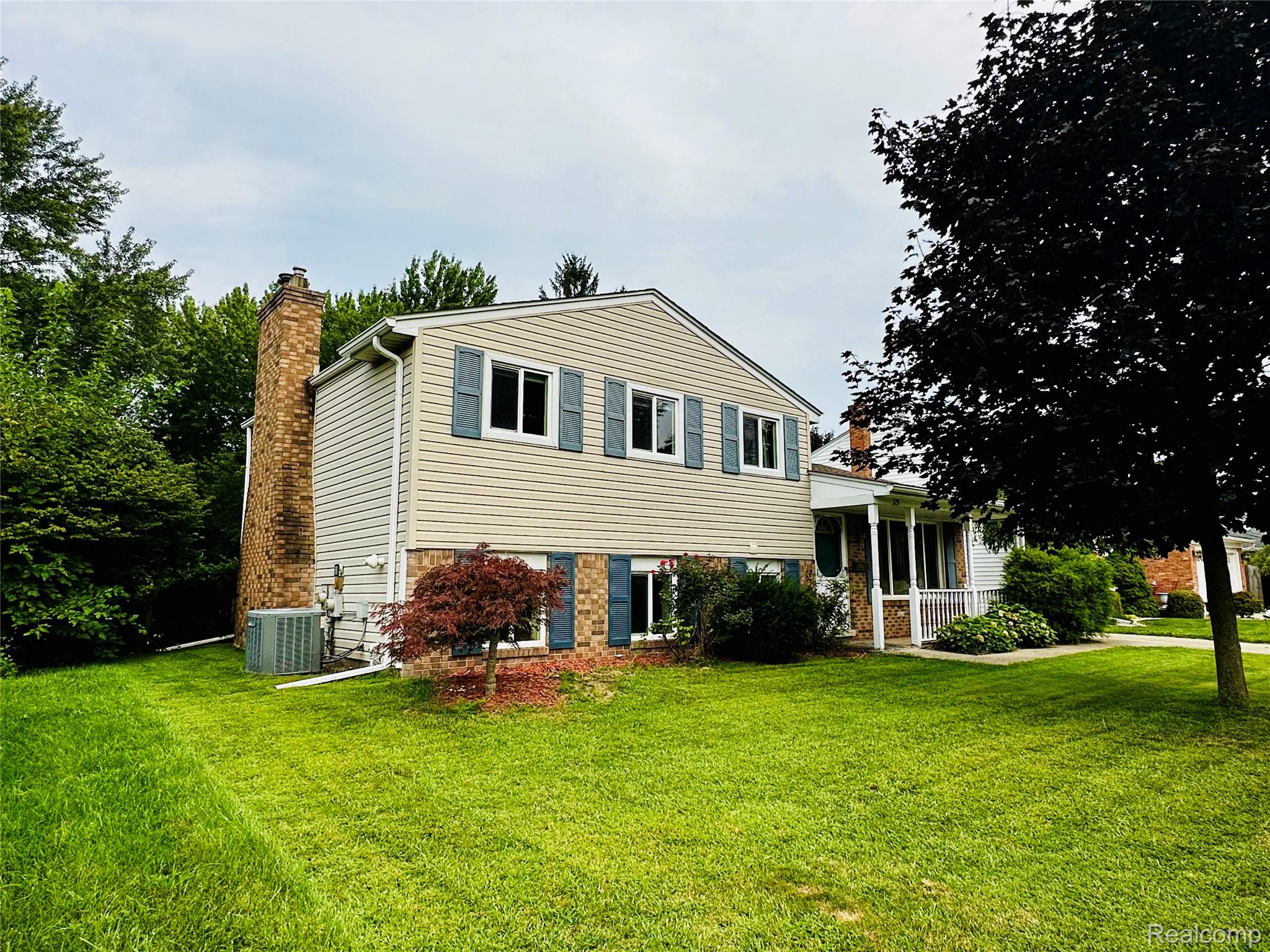 329 Cranbrook Boulevard