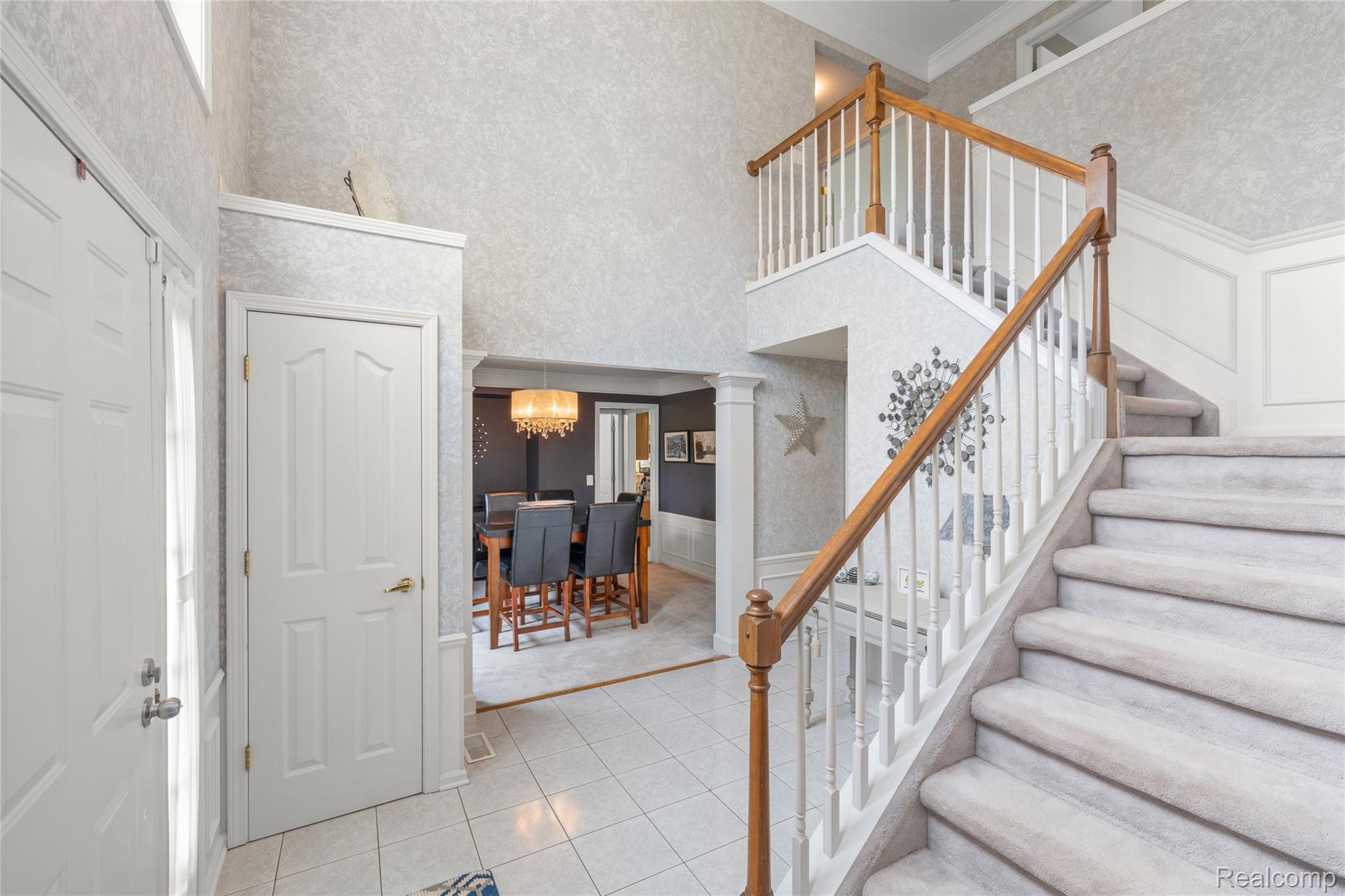 703 Sandalwood Court
